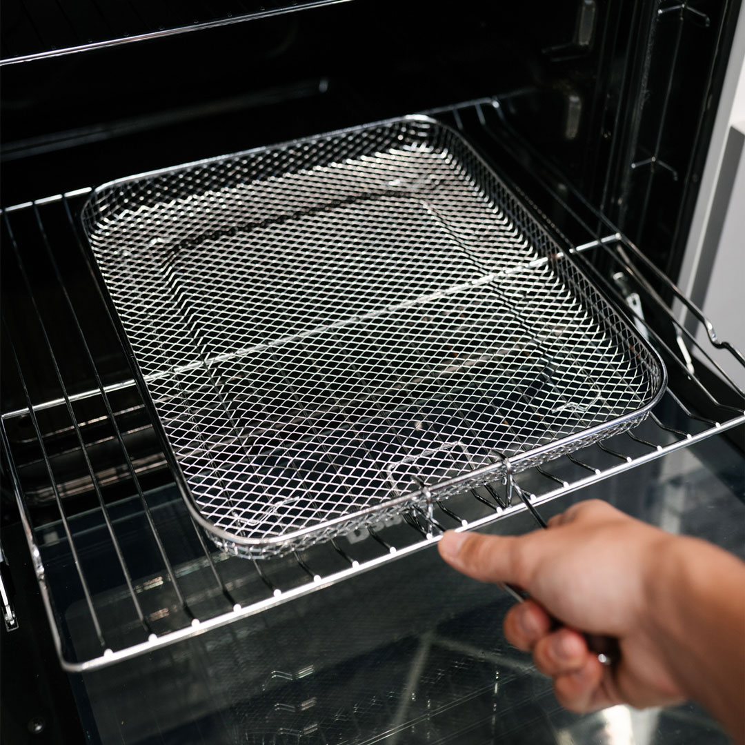 Danby 24-in TruAirFry Smooth top Slide-in Electric Range in Stainless Steel - Image 11