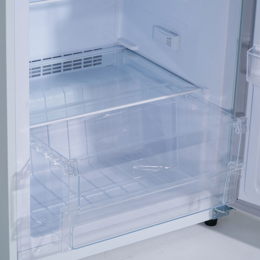 Danby 14.0 cu. ft. Frost Free Convertible Upright Freezer in White - Image 9