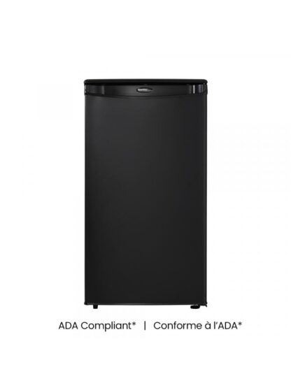 YA−MAN EP-30B BLACK Danby Designer 3.3 cu. ft. Compact Fridge in Black - DAR033A1BDD